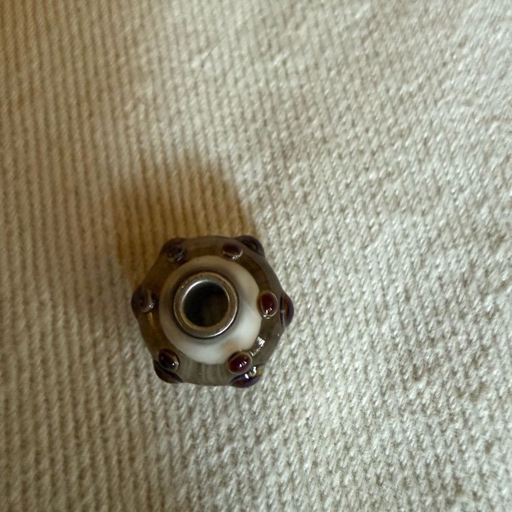 Trollbead Bead with brown glass Accents
